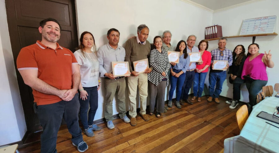 El equipo de modag capacitando gente